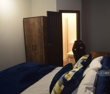 1 bedroom in a house share to rent - Photo 6