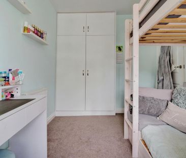 2 bedroom semi-detached house to rent - Photo 5