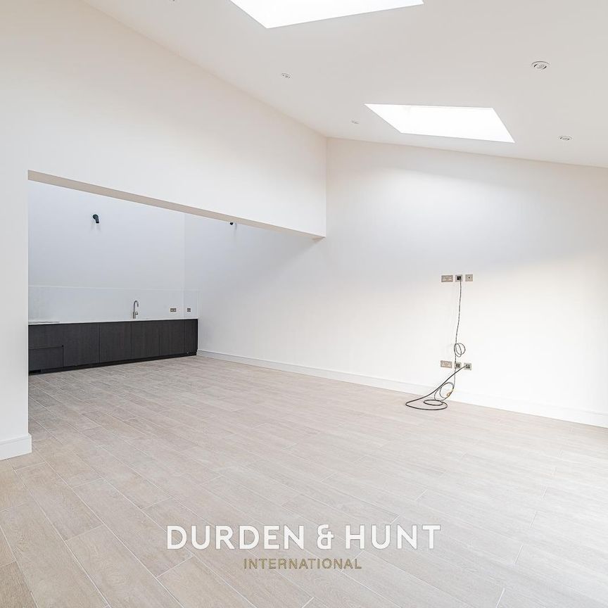 The Grain Store, Carters Green, Matching - Photo 1