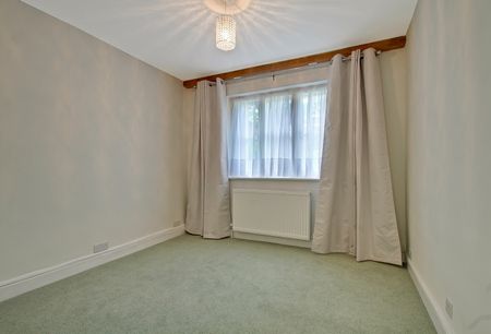 4 Bed Maisonette, The Woodlands, HA1 - Photo 5