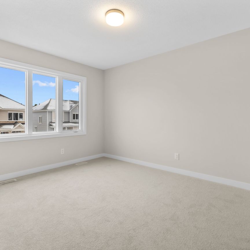 For Lease - 217 Ryan Reynolds Way, Orleans - Convent Glen and Area, Ontario - Photo 1