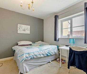 2 bedroom semi-detached house to rent - Photo 3