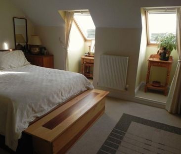4 bedroom semi-detached house to rent - Photo 5