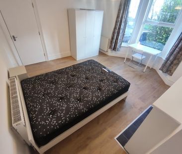 Room in a Shared House, Palmers Road, N11 - Photo 5