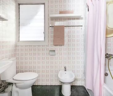 Carrer dAragó, Barcelona, Catalonia 08015 - Photo 1