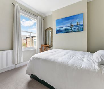 Penwith Road, SW18, London - Photo 5