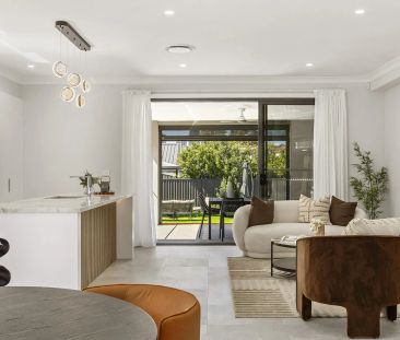 Brand New Four Bedroom Duplex In a Prime Location - Photo 6