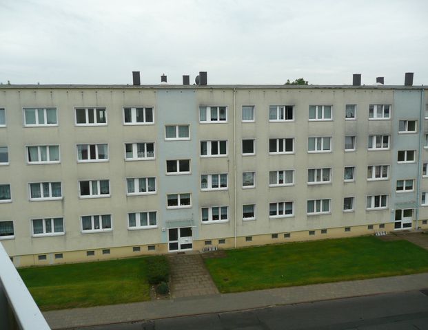 Nur wenige Stufen zu Ihrem neuen Zuhause - 19417 Warin - Photo 1