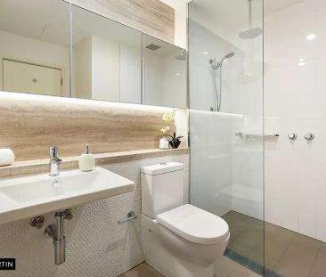 MGM MARTIN - ONE BEDROOM APARTMENT - Photo 4