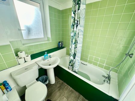 2 Bed Flat, King's Cross Station, WC1X - Photo 5