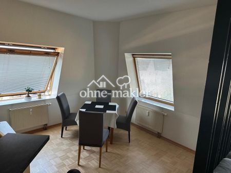 Sehr schöne Wohnung im 4.OG in gepflegtem Stuck-Altbau in zentraler Lage - Foto 2