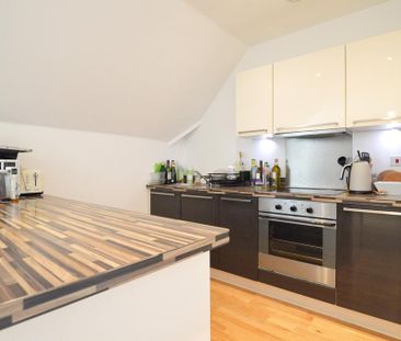 2 bedroom flat to rent - Photo 5