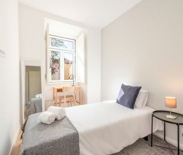 Escadinhas da Saúde, Lisbon, Lisbon 1100-584 - Photo 4