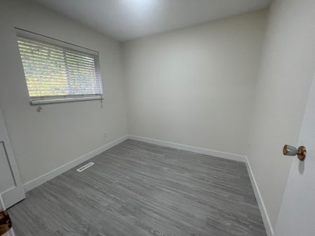 Beautifully Renovated Two-Level Home - Photo 3