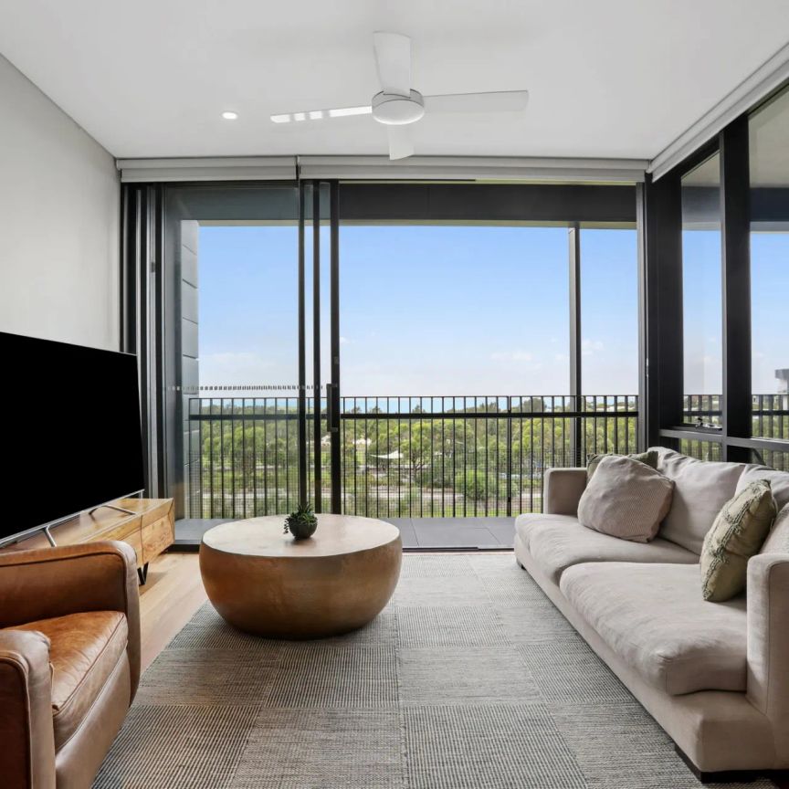 A Horizon of Sky and Ocean, Stylish and Spacious One Bedroom Apartment - Photo 1
