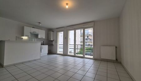 Appartement 2 pièces 49m2 REIMS 708 euros - Photo 2