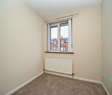 28 Victoria Road, Sydenham, BT4 1QU - Photo 5