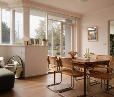 Incredibly Spacious, Sun Drenched Apartment in the Heart of St Kild... - Photo 4