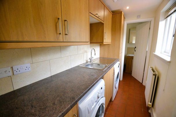 2 bedroom cottage to rent - Photo 1
