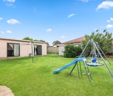 Tidy 4 Bedroom home in Colyton - Photo 3
