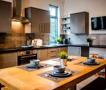 ✅ Luxury 5-Star Houseshare | All-Inclusive Room 2 - Executive Double - Photo 3