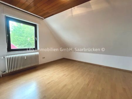 Zentrumsnahe 2 ZKB Dachgeschosswohnung in Homburg - Foto 4