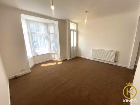 3 bedroom terraced house to rent - Photo 3