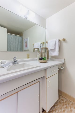 Brittany Apartments - Photo 5