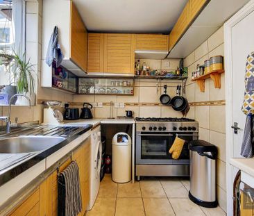 3 bedroom flat to rent - Photo 1