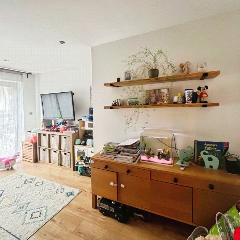 Weasdale Court, Woking, Surrey, GU21 3RN - Photo 1