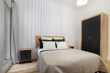 Ronda de Sant Pere, Barcelona, Catalonia 08010 - Photo 4