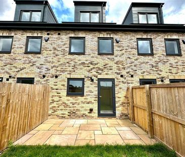 3 bedroom townhouse to rent - Photo 2