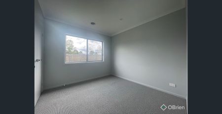 Modern Family Home in Heuton Place - Photo 4