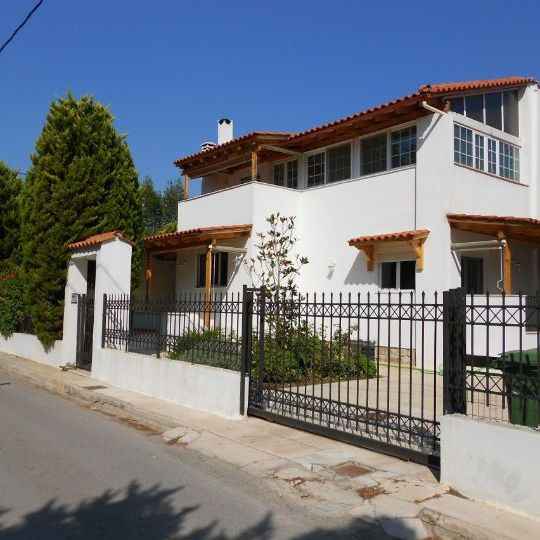 Μονοκατοικία για ενοικίαση Ζηρίνειο (Κηφισιά) - Photo 1