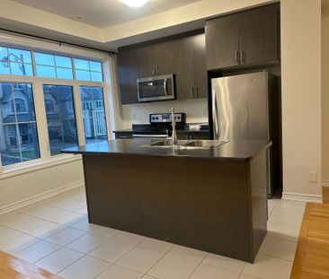 For Lease - 126 Alvin Pegg Drive, East Gwillimbury, Ontario - Photo 4