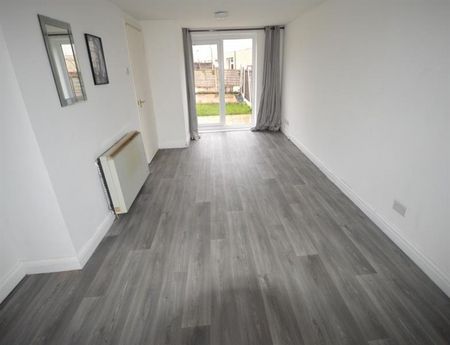 Apartment To Let - Photo 3