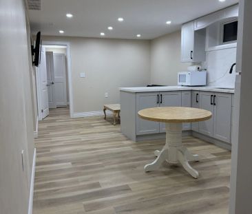 67 Hart Avenue #Bsmt - Photo 5