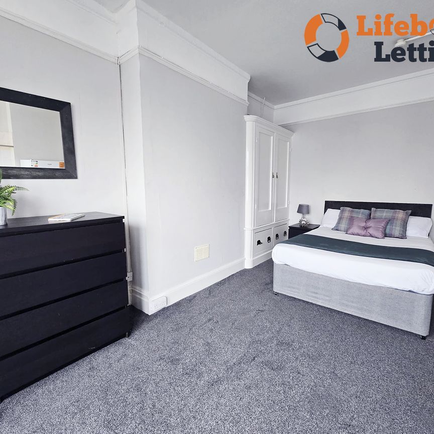 Cheriton Road, Folkestone - Photo 1