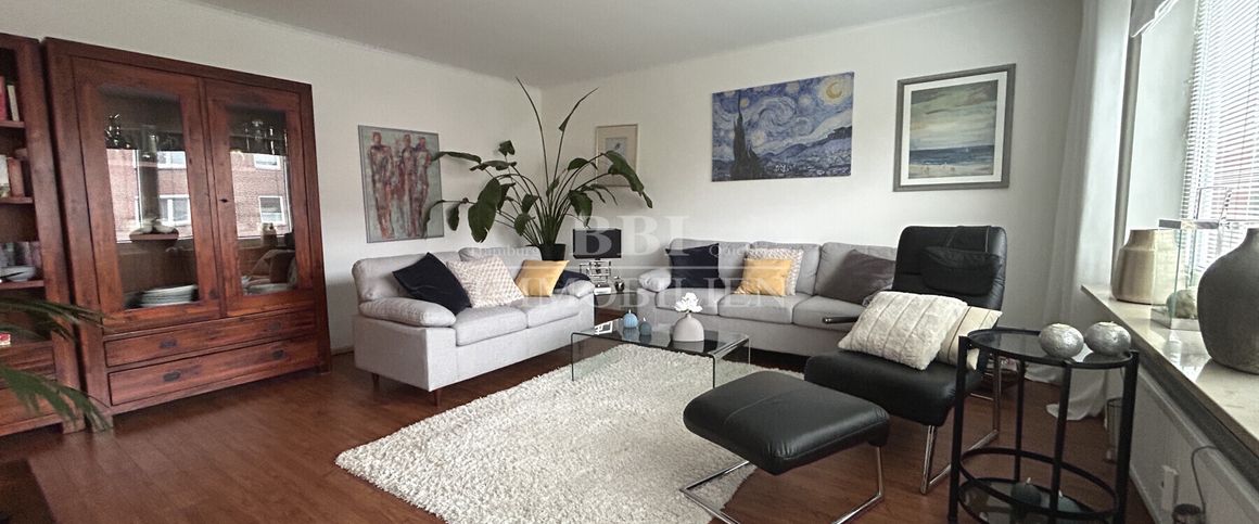 Tolle 3,5 Zimmerwohnung mit West-Loggia im beliebten Ellerau mit Tiefgaragenstellplatz - Foto 1