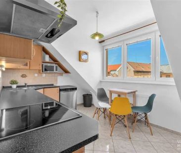 Moderní prostorný byt s lodžií - Fotografie 4