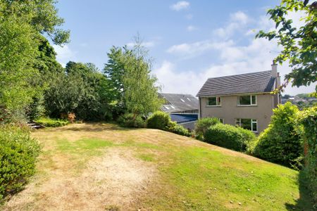 4 bedroom detached house to rent - Photo 3