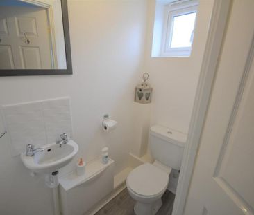 2 bedroom terraced house to rent - Photo 6