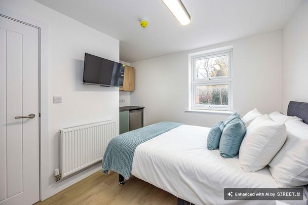 1 bedroom house of multiple occupation to rent - Photo 1