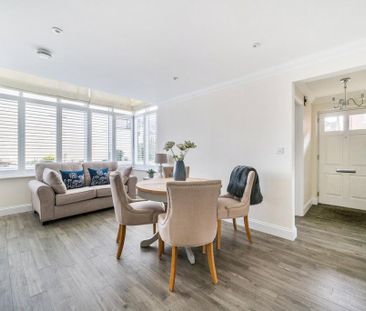 2 bedroom semi-detached house to rent - Photo 3