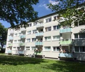 Tolle und renovierte 3-Zimmer-Wohnung mit Balkon! - Photo 2