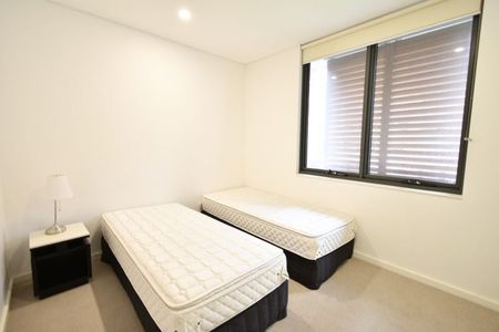 Luxury Furnished Split-Level Apartment | Prime Pyrmont Living - Photo 5