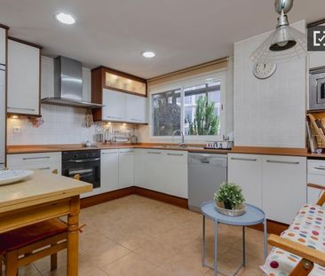 valencia, Valencian Community 46006 - Photo 2