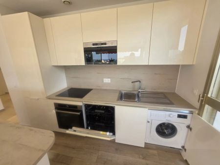 Location Appartement 3 pièces 66m² CANNES 06400 - Photo 5