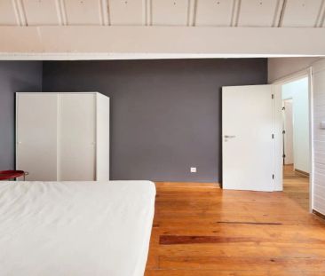 Room in a shared 6-bedroom apartment for rent in Amadora. - Photo 5