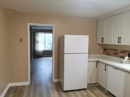 For Lease - 89 Westmount Drive Unit# 1, Orillia, Ontario - Photo 2